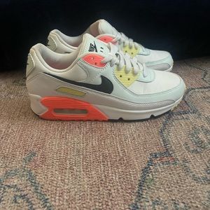 Womens Nike air max 90